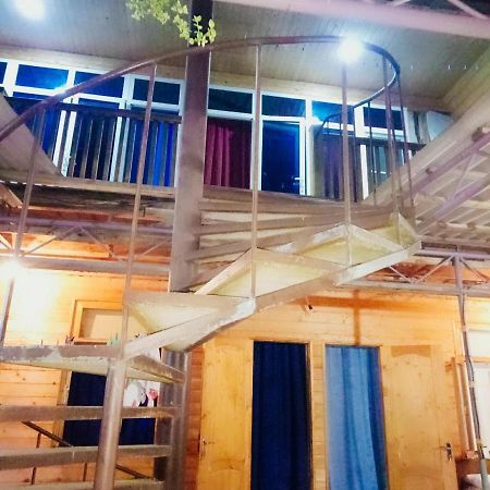 Guesthouse U Moti New Athos Esterno foto