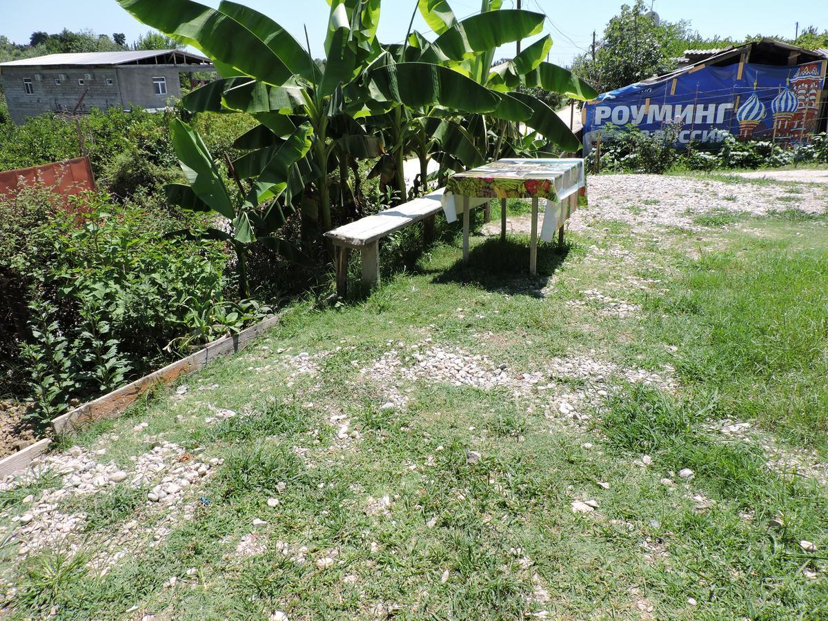 Guesthouse U Moti New Athos Esterno foto