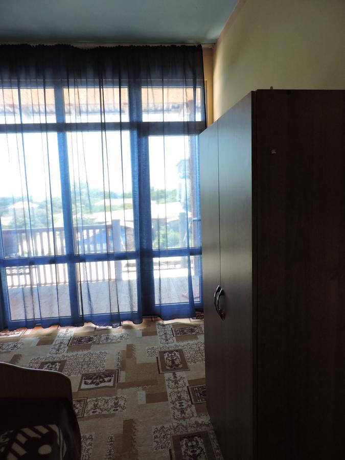 Guesthouse U Moti New Athos Esterno foto