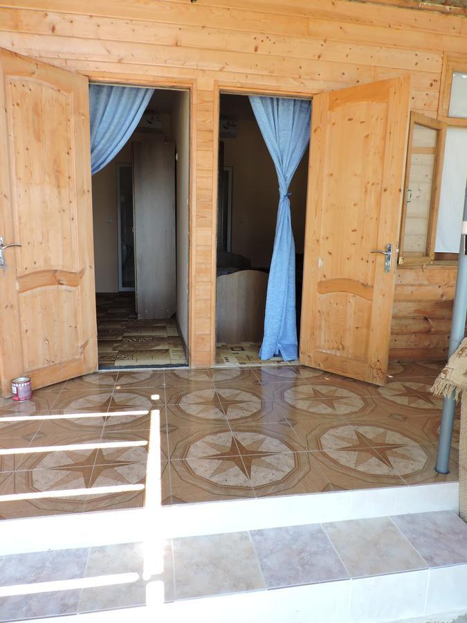 Guesthouse U Moti New Athos Esterno foto