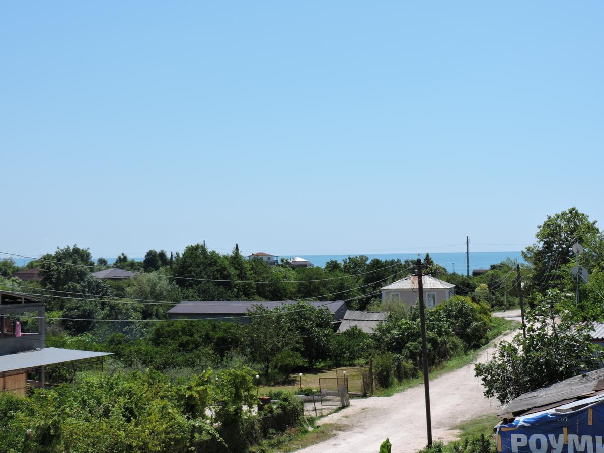 Guesthouse U Moti New Athos Esterno foto